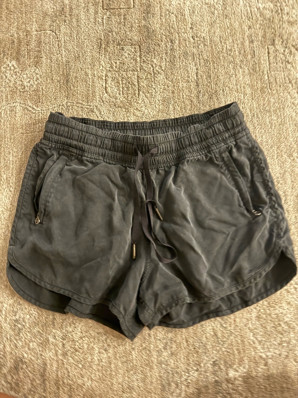 lululemon athletica Black Women's Elastic-Waist Drawstring Athletic Shorts